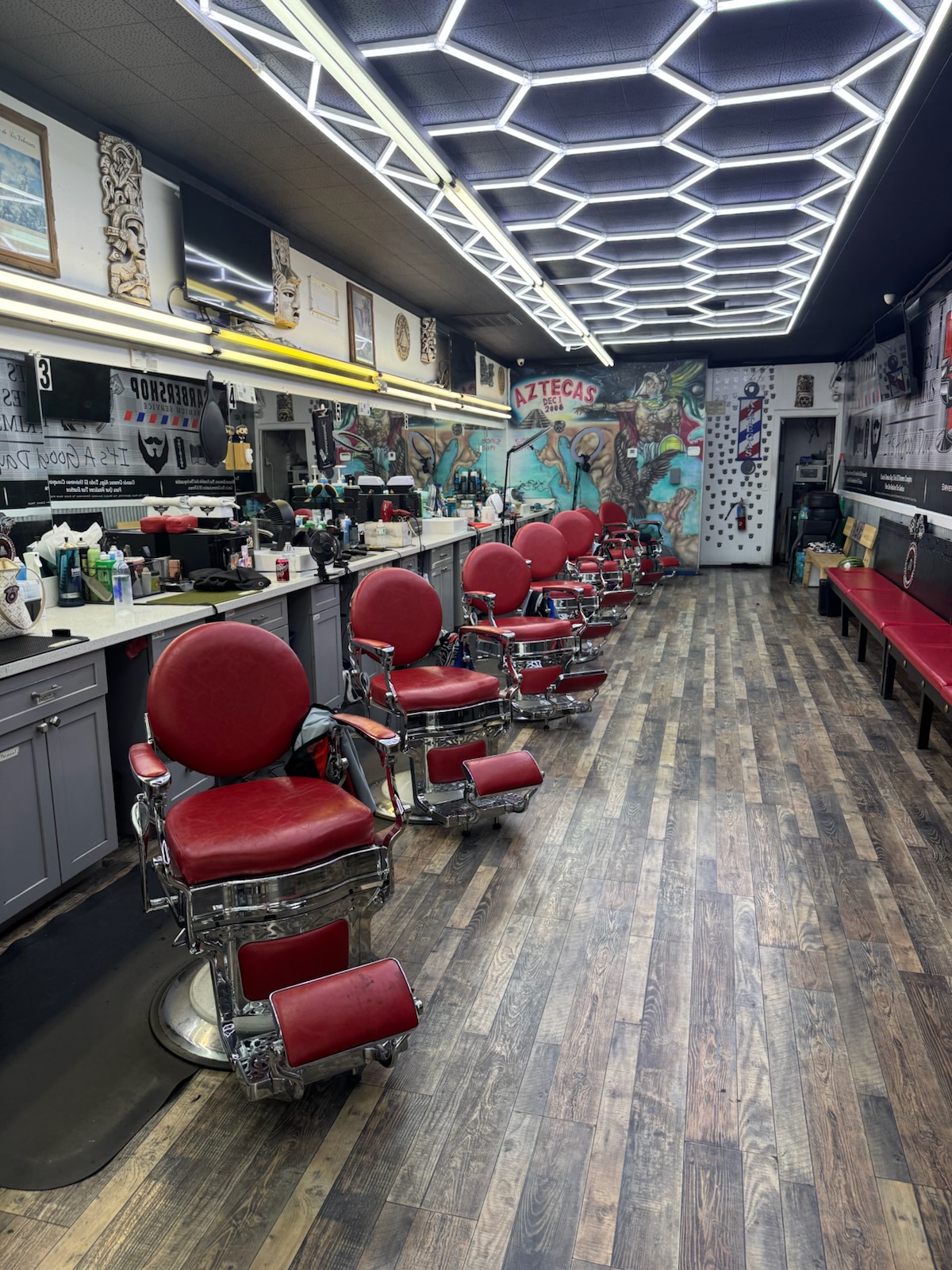 Aztecas Barber Shop - White Lane photo 1