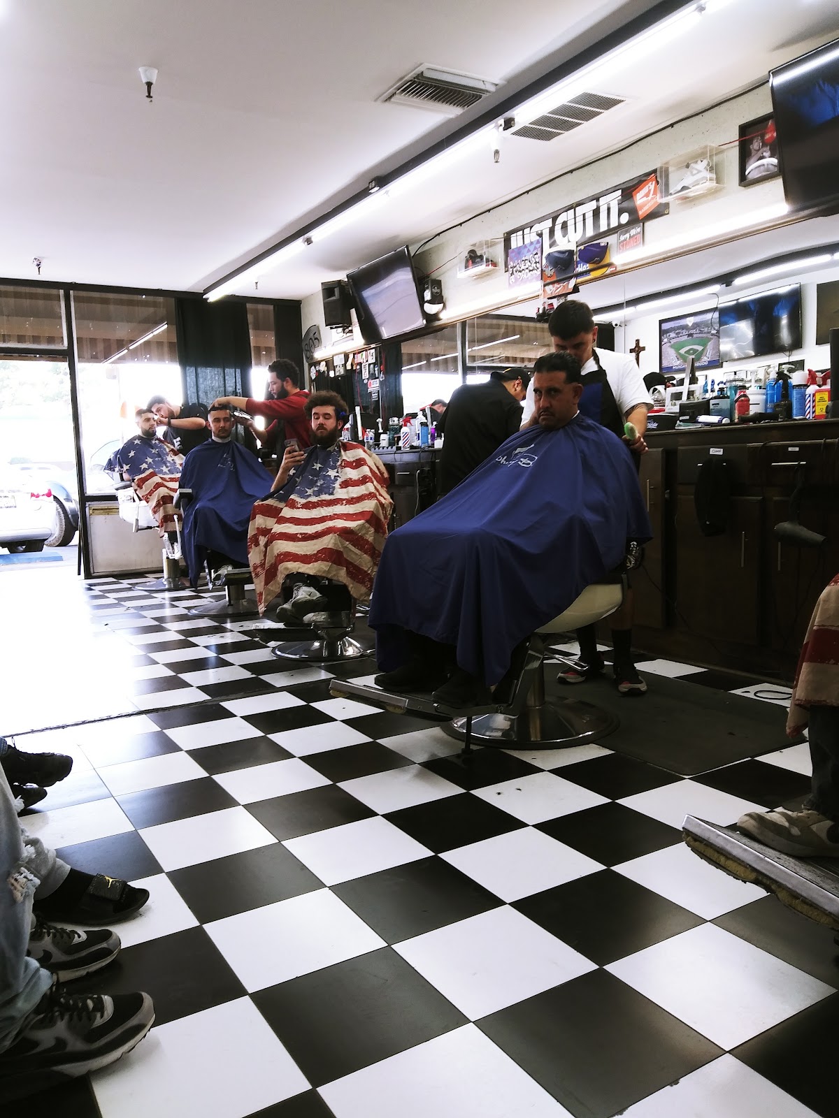 David's Barbershop photo 1