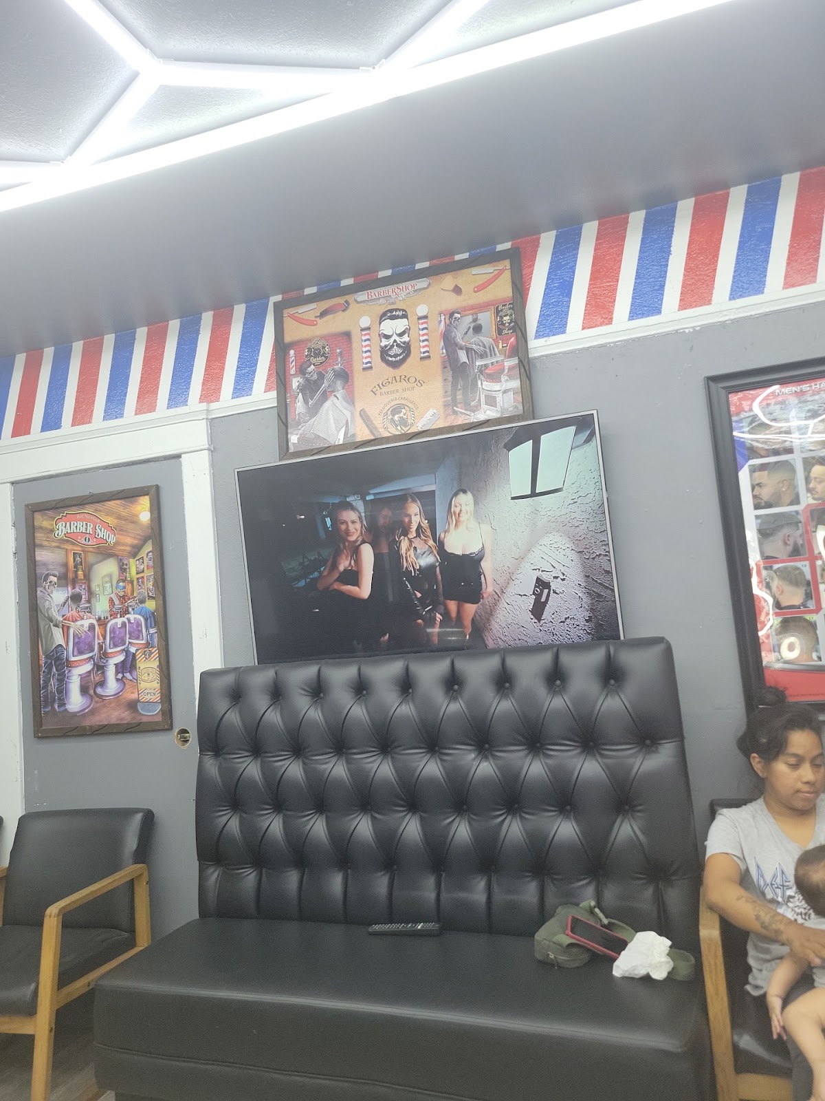 La Raza Barbershop photo 5
