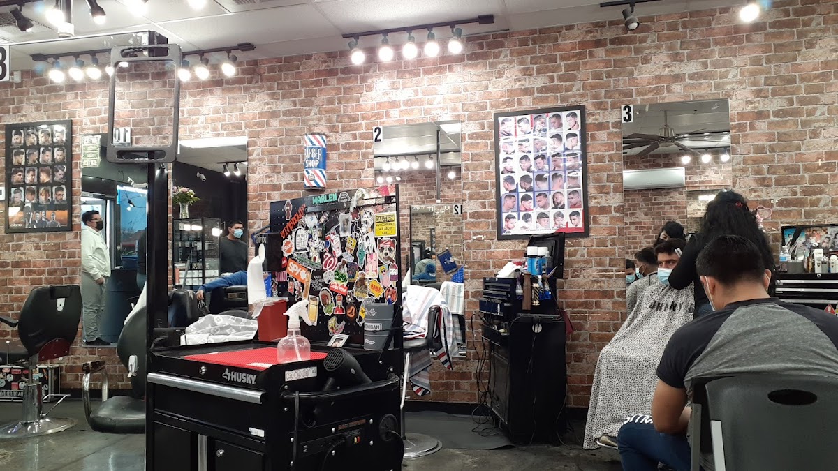 Latinos Barber Shop photo 2