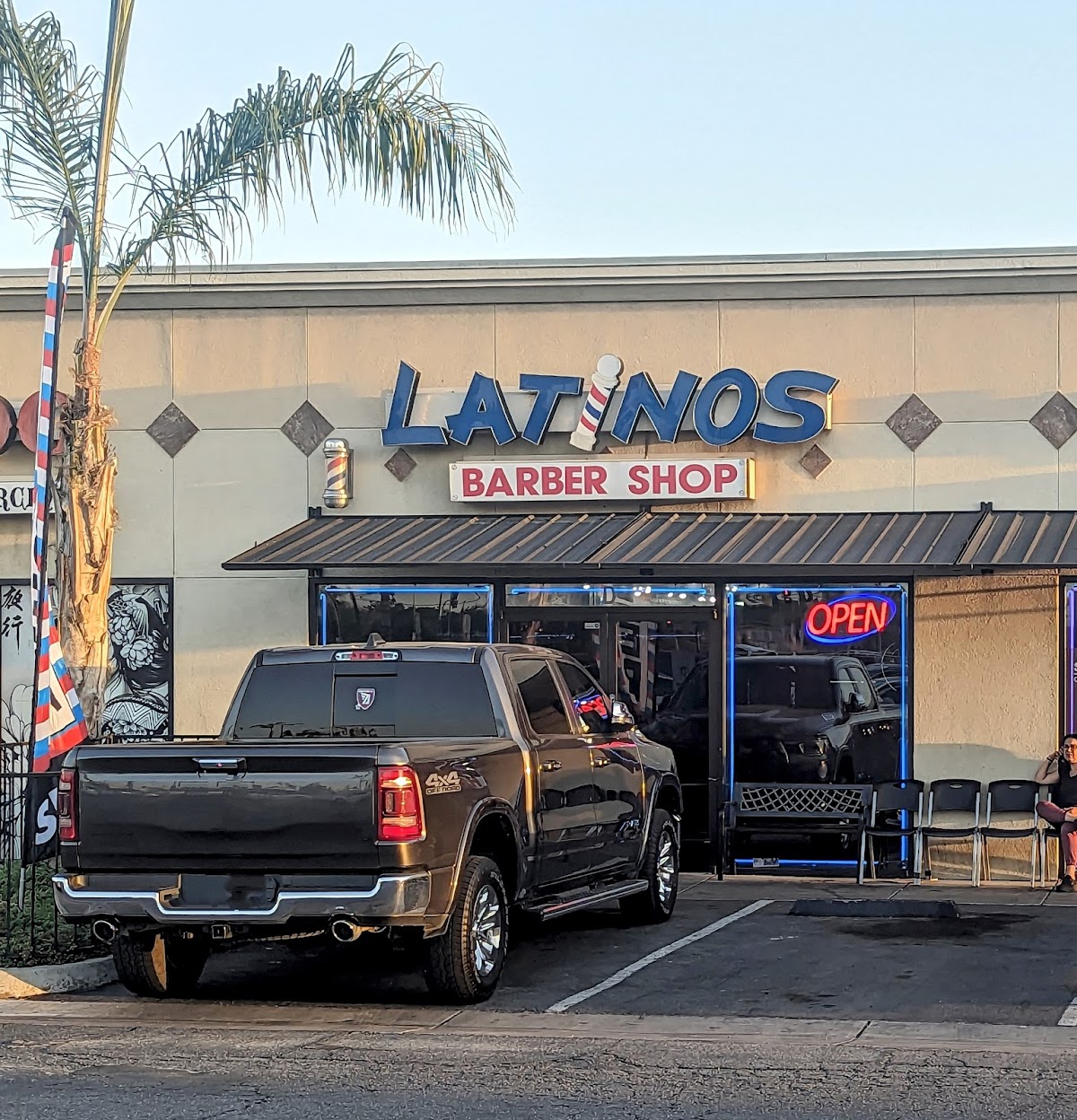 Latinos Barber Shop photo 3