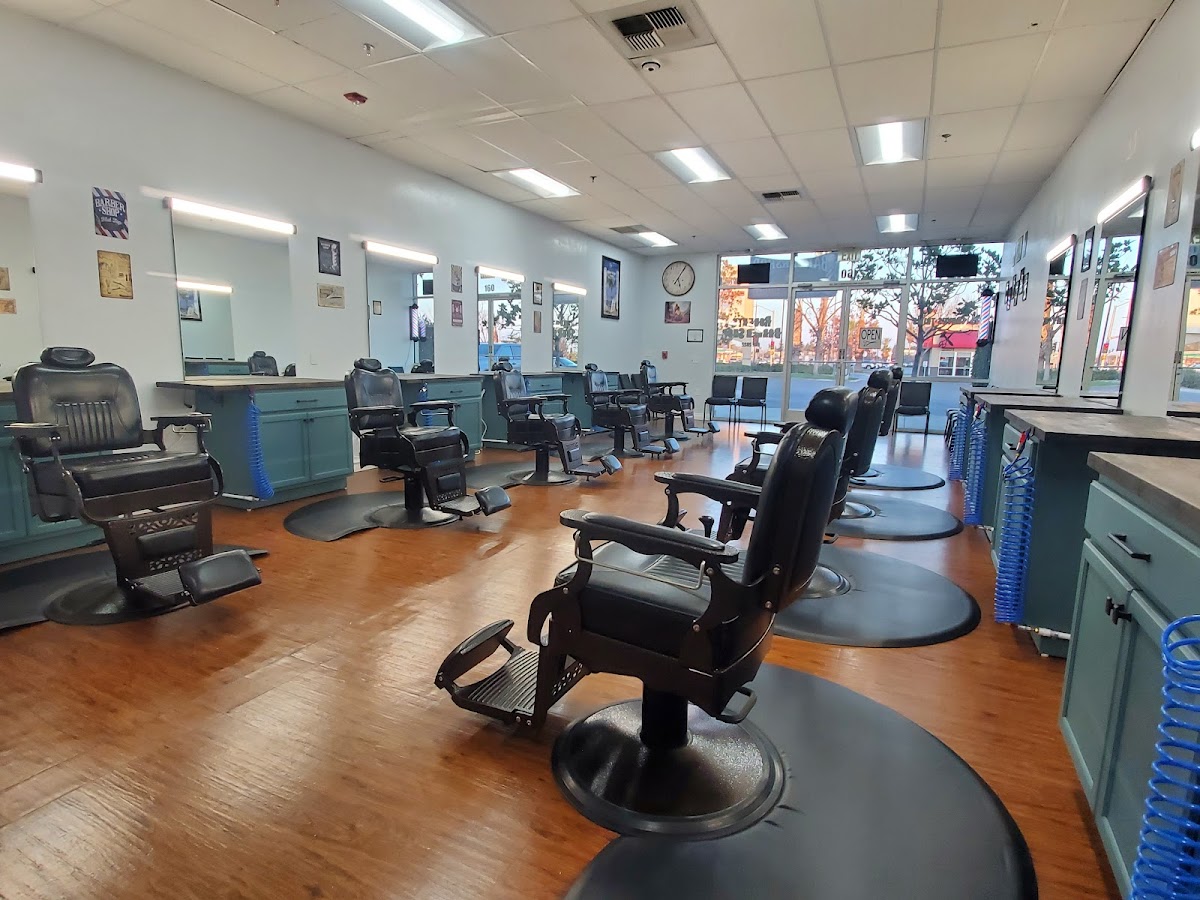 Robert's Barber Shop photo 1