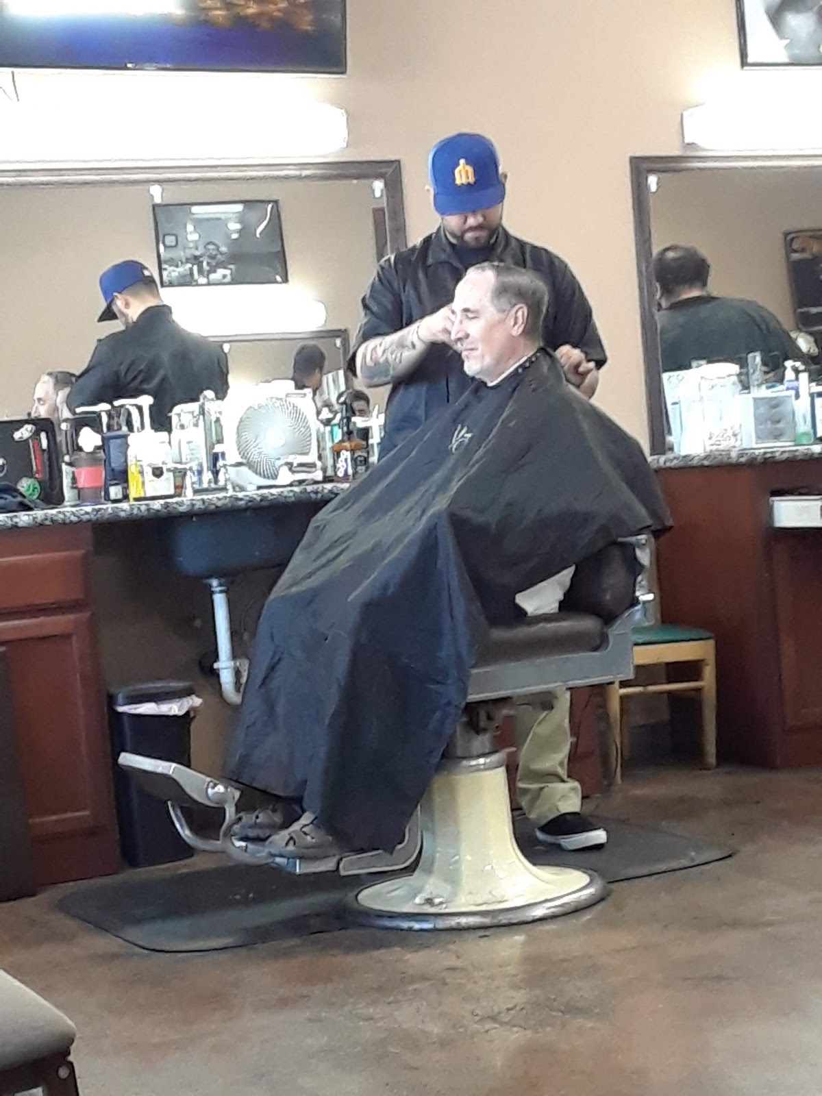 Vintage Cutz Barbershop photo 3