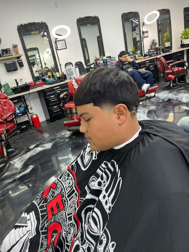 Aztecas Barber Shop - Niles