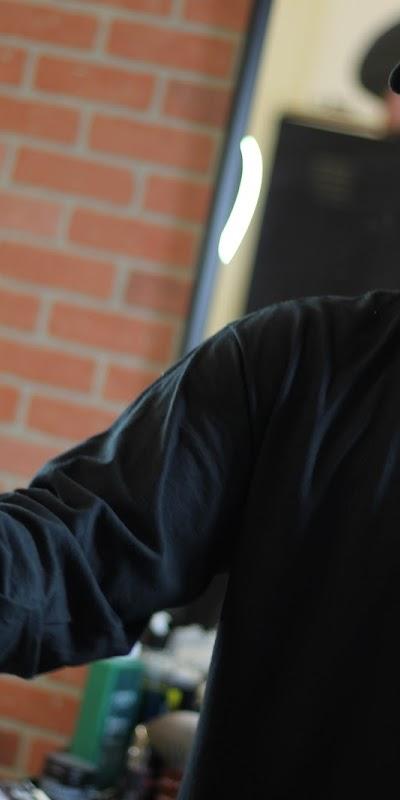 Central City Barbershop photo 2